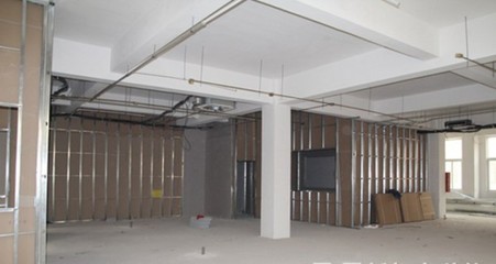 福永塘尾工廠(chǎng)隔墻、裝修與翻新 高性?xún)r(jià)比廠(chǎng)房改造解決方案